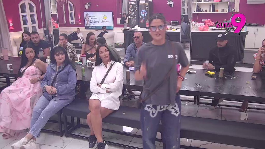 Oblio je hladan znoj! Boginja otkrila da se Dušica trese nakon saznanja o aferi Tetovo: Pitala sam se odakle joj pare... (VIDEO)