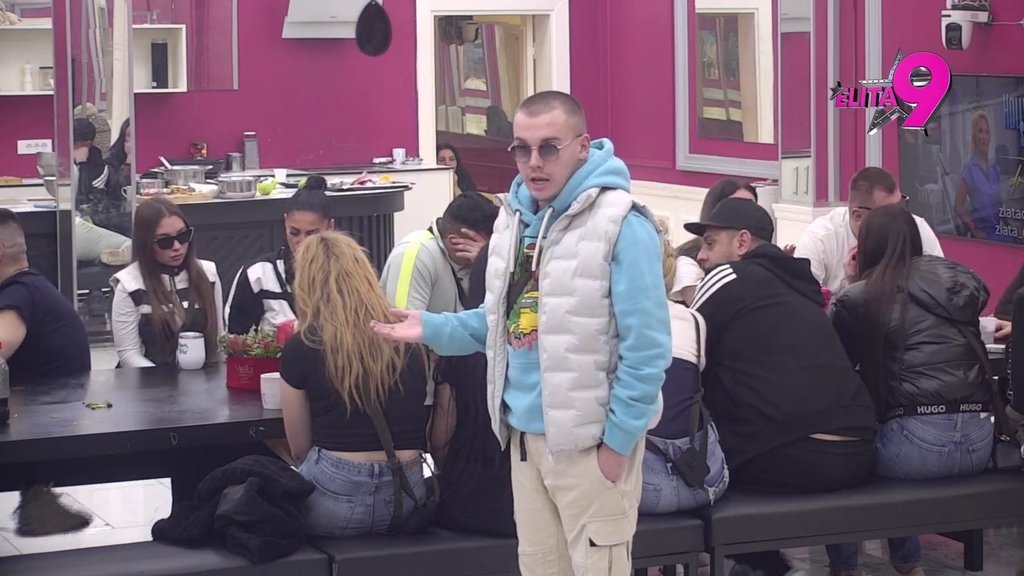 Šalješ takve poruke ženi koja je godište tvoje majke! Dača ne zaboravlja Anđelove PRIČE O POŠTENJU, udario mu i na fakultetsku diplomu! (VIDEO)