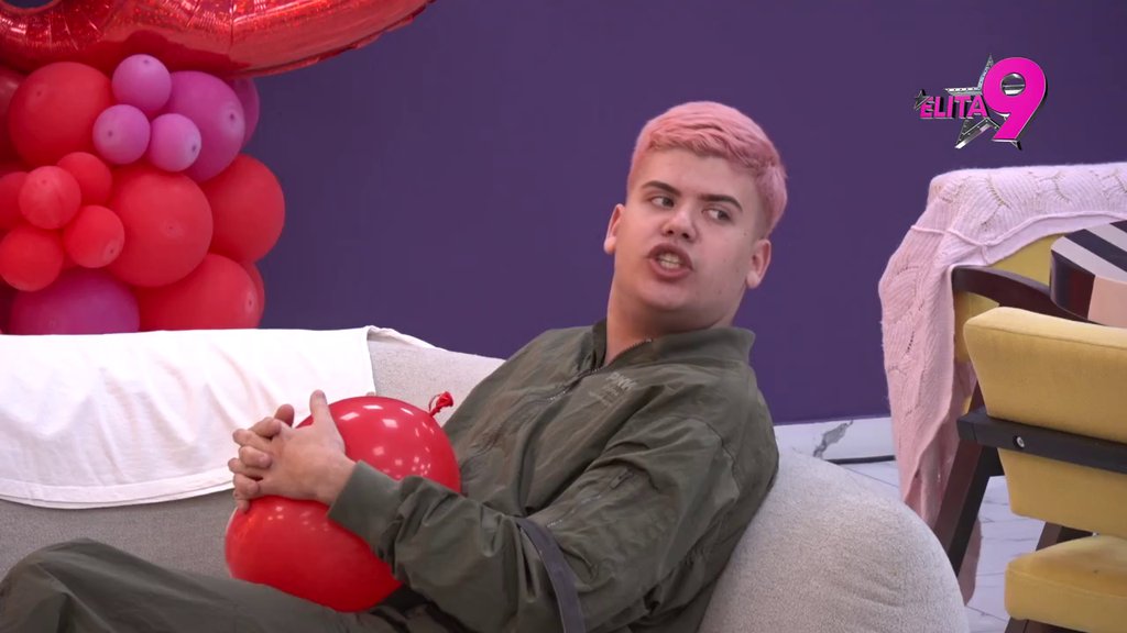 Usta su ti kao SEPTIČKA JAMA, babetino jedna! Uroš i Kačavenda u brutalnom ratu, razmenili gnusne uvrede! (VIDEO)