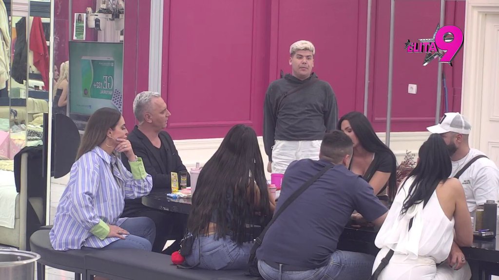 SA NJOM SE POMIRIO, SA NJIM ZARATIO! Bora priznao da se kaje zbog vređanja Anastasije, pa opleo po Urošu: Tatica te izbacio iz kuće (VIDEO)