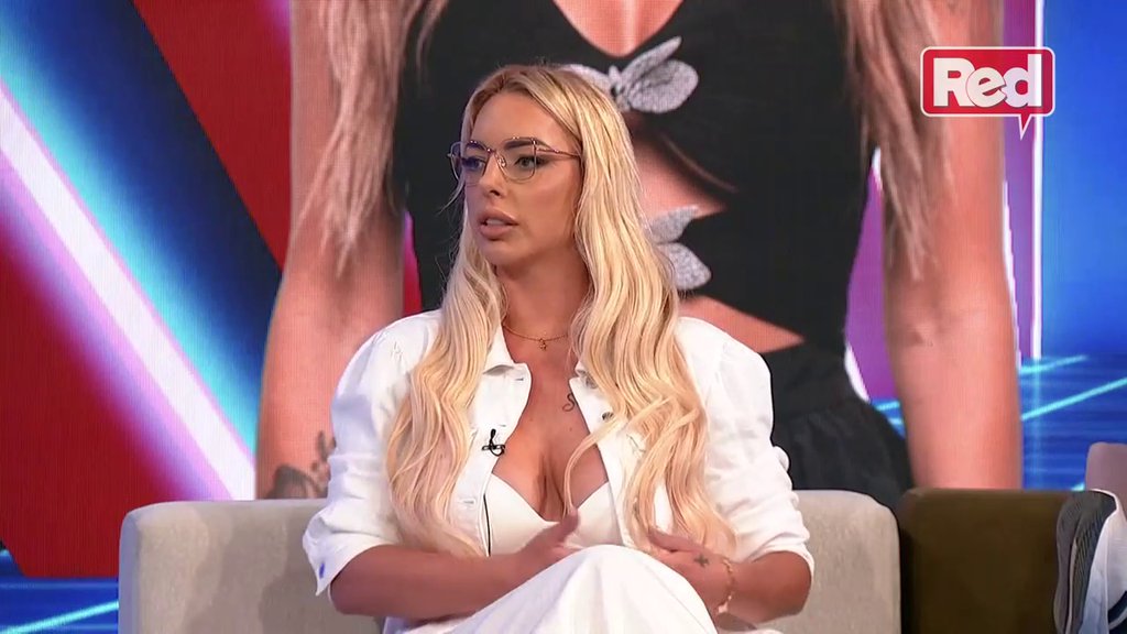DETE NIJE VIDELA TRI GODINE, A ĆERKA JOJ IMA PET: Lejdi Di razvezala jezik o Aneli Ahmić, istakla da je NEPODOBNA MAJKA! (VIDEO)
