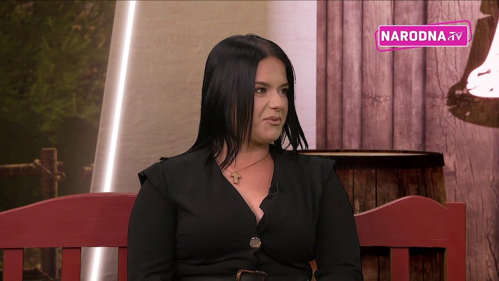 'BAKA ME JE JOŠ OD MALIH NOGU NAZIVALA KOPILETOM' Aleksandra progovrila o TEŠKOM detinjstvu, pa otkrila koja rijaliti učesnica joj je jedina POMOGLA nakon napuštanja imanja (VIDEO)