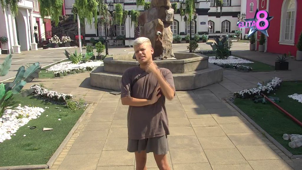 On je poslednja osoba koja zaslužuje šansu od Aleksandre: Milovan gori od ljubomore prema Ivanu Marinkoviću, žestoko ga udario preko dece! (VIDEO)