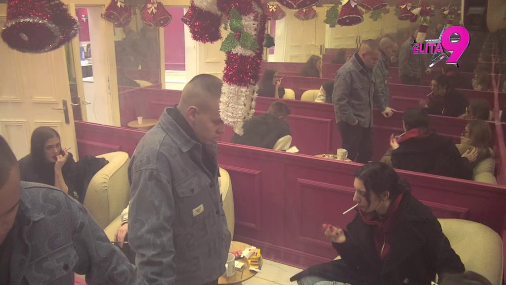 Kuknjava i jauci odzvanjaju pušionicom! Dača očitao Sofiji lekciju, ona ne dolazi sebi: Molim se Bogu svaki dan da mi je majka ovo oprostila! (VIDEO)