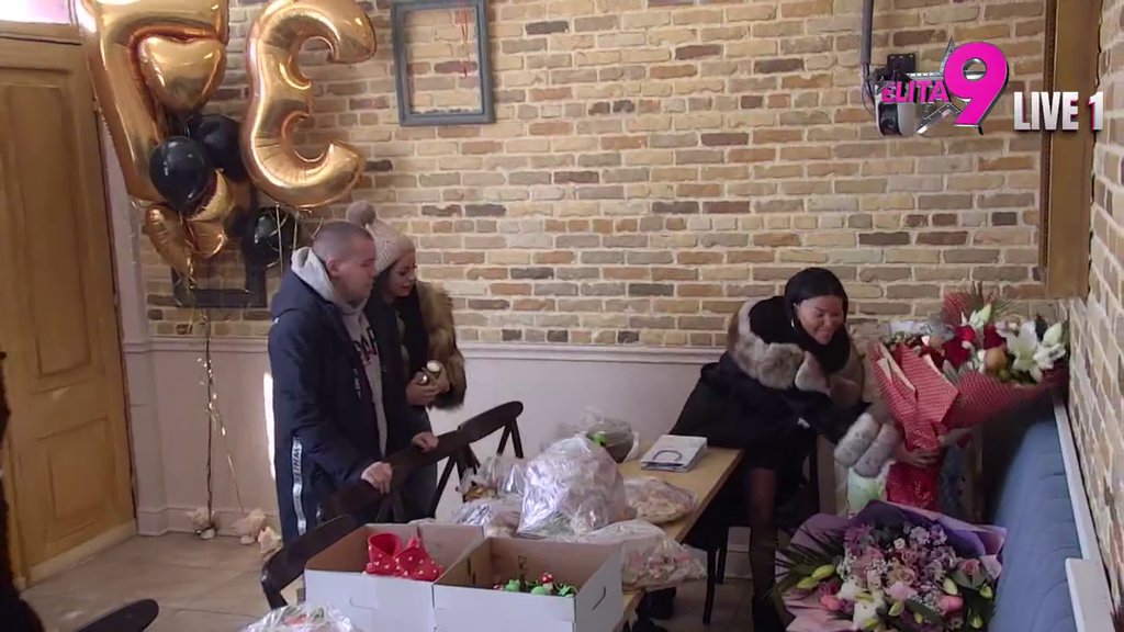 TAKO JE, BOBI! Vanja Živić se obratila bivšem mužu Žane Omnije, nakon što je dobila poklon od njega! (VIDEO)