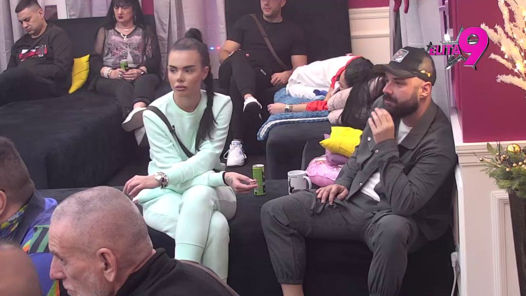 Pukao mu film kao nikad: Đukić razvezao jezik i brutalno unakazio Luku, uveren da je 30 godina prijateljstva prodao zbog rijalitija! (VIDEO)