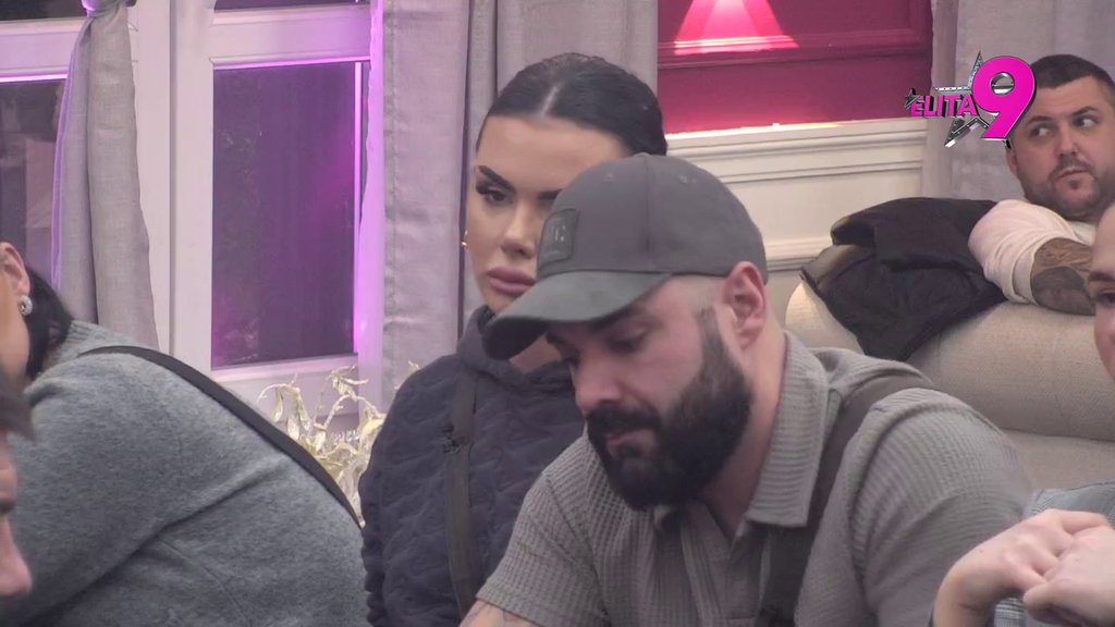 Pokvarena je, a nije dovoljno pametna da se izvuče: Matora nikad brutalnije demolirala Anitu, evo šta kaže a navodima da joj je bivša žena bila sa Reljom (VIDEO)