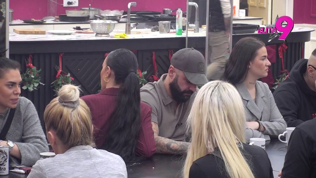 Anita i Luka na korak do raskida: Bukti žestoka svađa, on joj pretio da će leteti iz kreveta! (VIDEO)