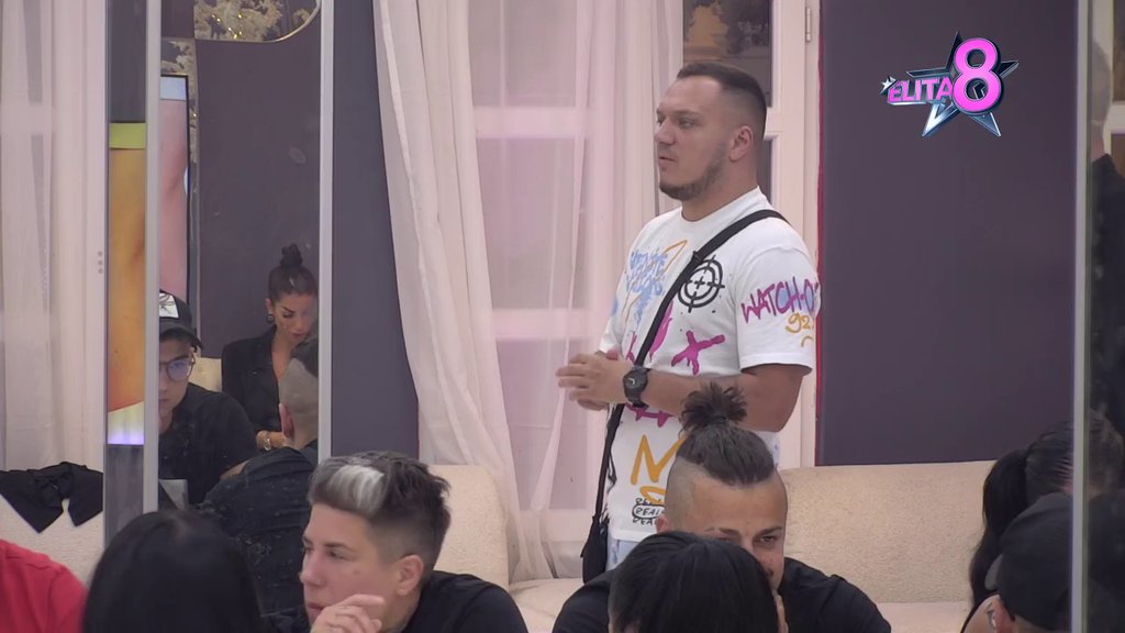 Kad nekog voliš onda spavaš s njim: Gastoz javno zamerio Anđeli što nisu bili intimni, pa joj dao do znanja da ne može da prismrdi njegovim bivšim! (VIDEO)