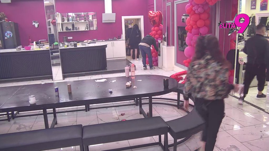 Više ne može da je trpi?! Teodora jedva dočekala da prozove Bebicu, on joj odbrusio (VIDEO)