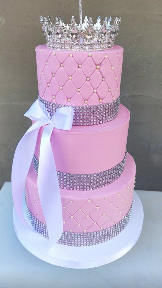 POLIVA ROLEKS VISKIJEM DA DOKAŽE DA JE PRAVI: Slađa Poršelina napravila gala rođendansku proslavu, keširala učešće za stan za luksuzne Dubai detalje! Haljina vredi kao auto, a tek da vidite tortu... (FOTO)