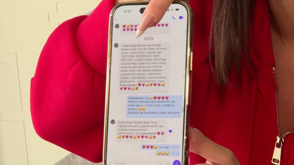 ISPLIVALE PREPISKE ZLATE I ENE: Evo na koji način im je Pejina mama čestitala GODIŠNJICU! Sada je sasvim jasno u kakvom su odnosu snajka i svekrva! (FOTO+VIDEO)