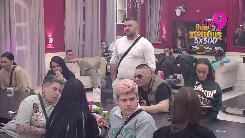 DOPADA MI SE: Cimi priznao simpatije prema Sari, pa dobio HLADAN TUŠ! (VIDEO)