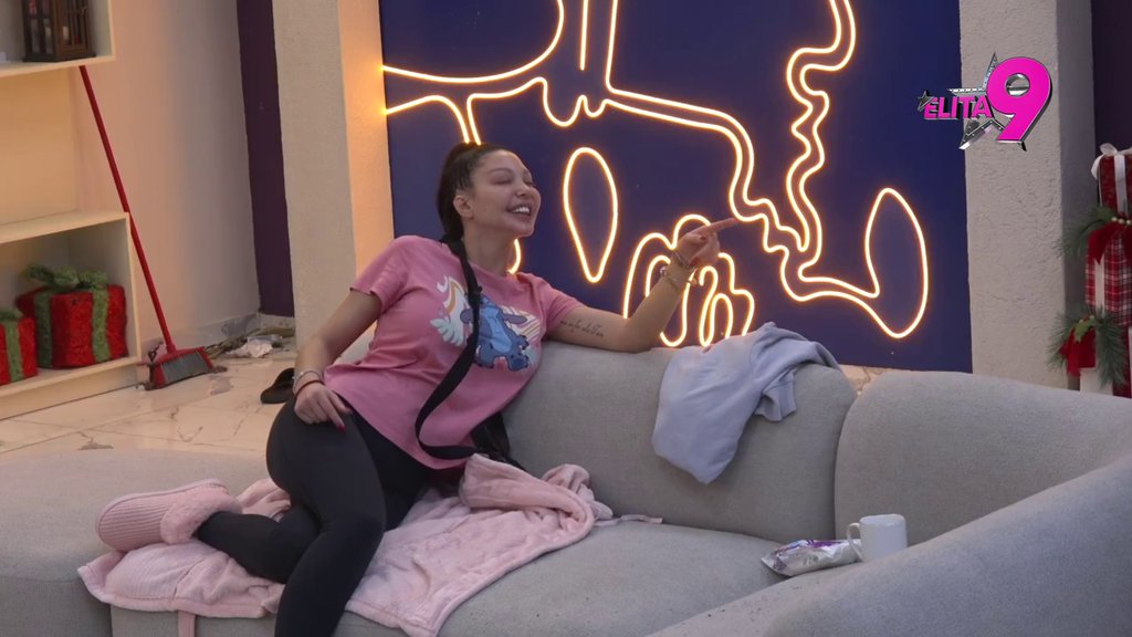 Radi se punom parom: Bora i Filip se bacili na pisanje scenarija za film, Maja svojim predlozima oborila Santanu s nogu! (VIDEO)