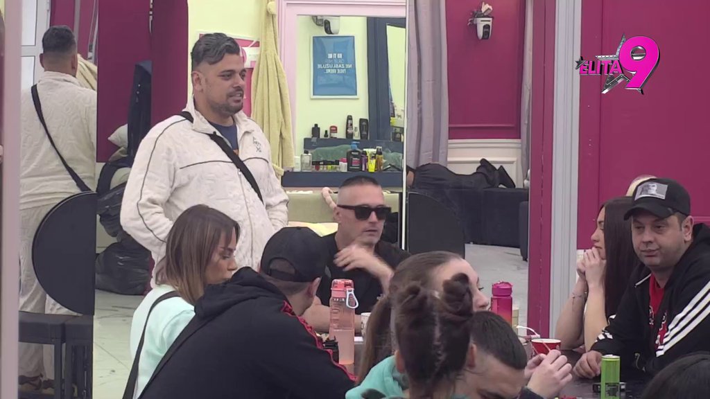 Žestok početak ankete: Ivan razvezao jezik i nikad jače udario na Aneli i Anđela! (VIDEO)