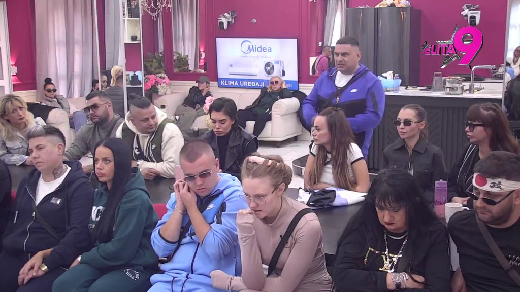 DOPADA MI SE OD SAMOG POČETKA: Filip priznao emocije prema Teodori, Bebica odbija da prihvati njen flert sa Đukićem! (VIDEO)