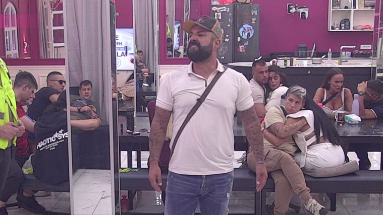 ZAPRAVO MI NIKAD NIJE BIO PRIJATELJ: Luka svirao fajront druženju sa Terzom, pa bez zadrške opleo po Kačavendi! (VIDEO)