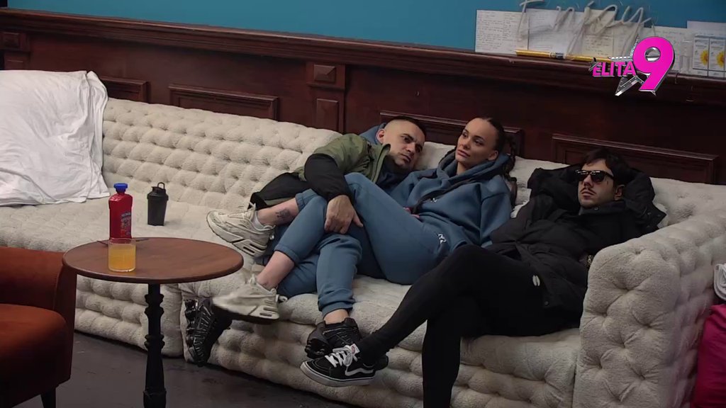 Šta je smešno? Đukić od Bebice više ne sme ni da progovori s Teodorom, ona izvukla deblji kraj! (VIDEO)