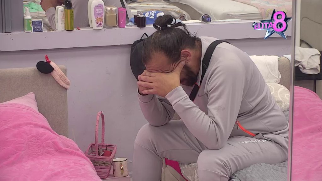 Totalni očaj! Milovan i dalje slomljen nakon razvoda, roni suze kao da nije očekivao Marijaninu odluku (VIDEO)