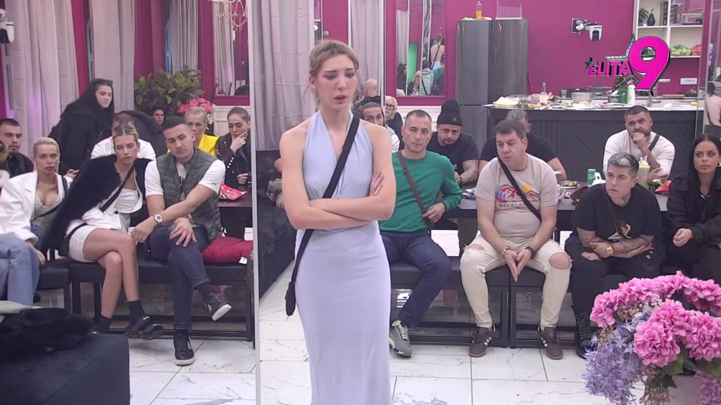Nerio zaurlao na tetku! Aneli divlja na Hanu, ona zaplakala, totalni kolaps u Beloj kući: Mama ti je prva u redovima za heptanone (VIDEO)