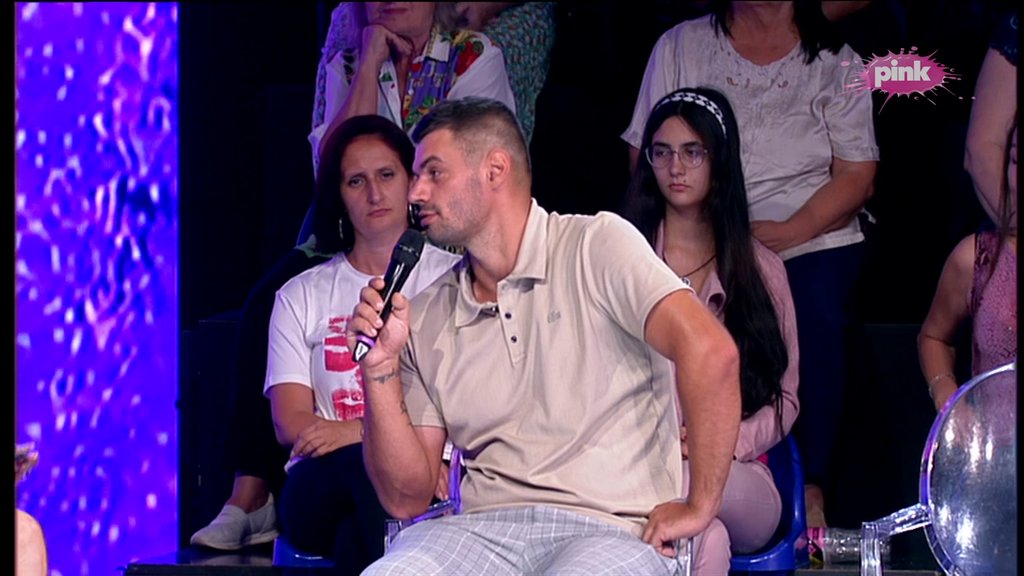 Anđelu i Aneli ne može da smisli: Amar razvezao jezik i urnisao buduće cimerke! (VIDEO)