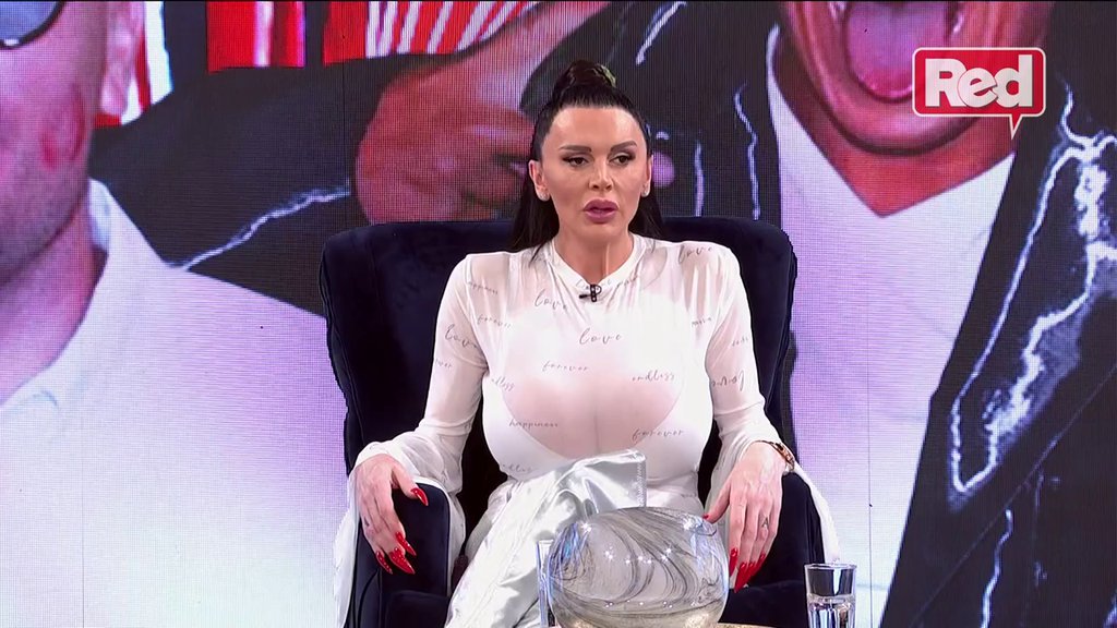 OD BELOG MANTILA DO PLAVIH ROTACIJA: Elektra Elit bila odličan učenik, završila medicinu, pa odlučila da se bavi prostitucijom! Zarađivala 7.000 € mesečno, ali joj bilo malo