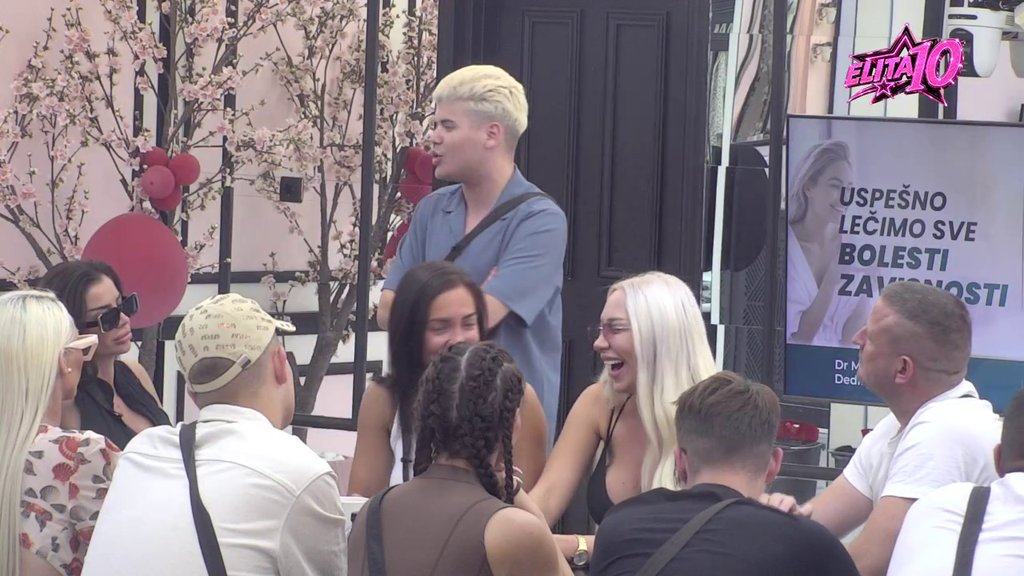 Kad pukne tikva, oriće se sve: Uroš siguran da Laura i Glorija kriju mnoge tajne jedna o drugoj! (VIDEO)