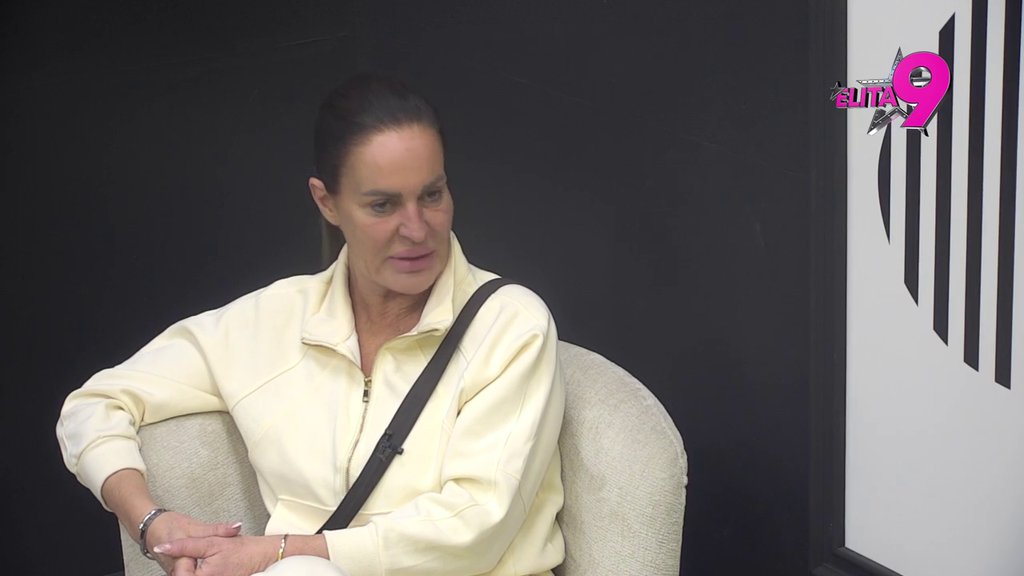 Čudan je, ceo dan šeta krugove: Kačavendu i dalje niko ne može da ubedi da Janjuš nije odlepio za njom, ali je više ne zanima! (VIDEO)