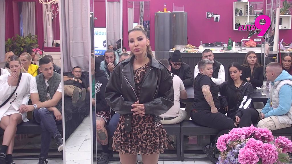 Anđela ne vadi iz usta: Aneli ne može da podnese Lukin glas, Vujović skočio na nju i Asmina, izvređao ga kao nikad (VIDEO)