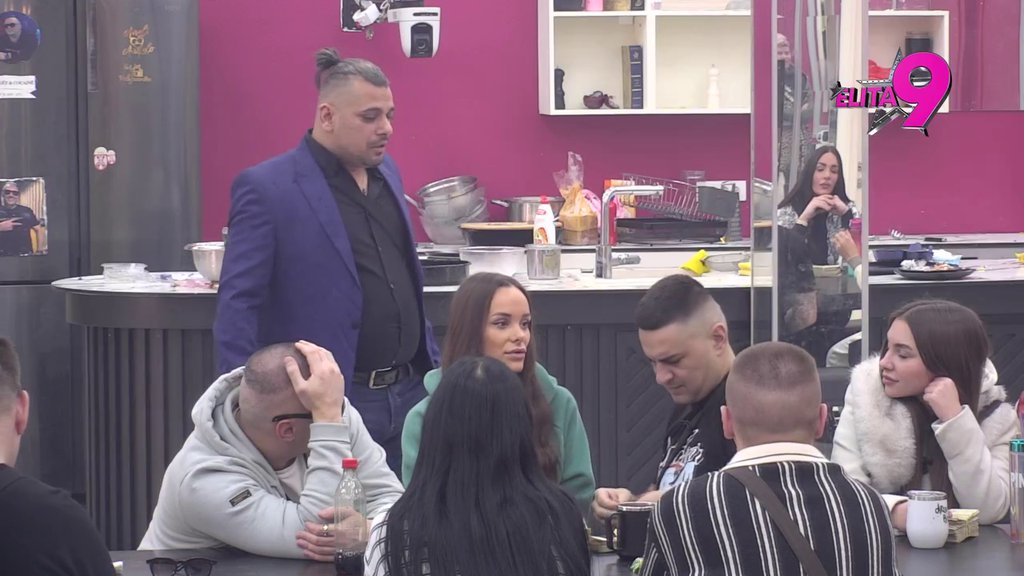 Bebica je kao ŠEJTAN, DOŠAO I UNIŠTIO TI LEPTIRIĆE! Bora detaljno analizirao Teodoru i Nenada, napravio od njih MODERNU BAJKU! (VIDEO)