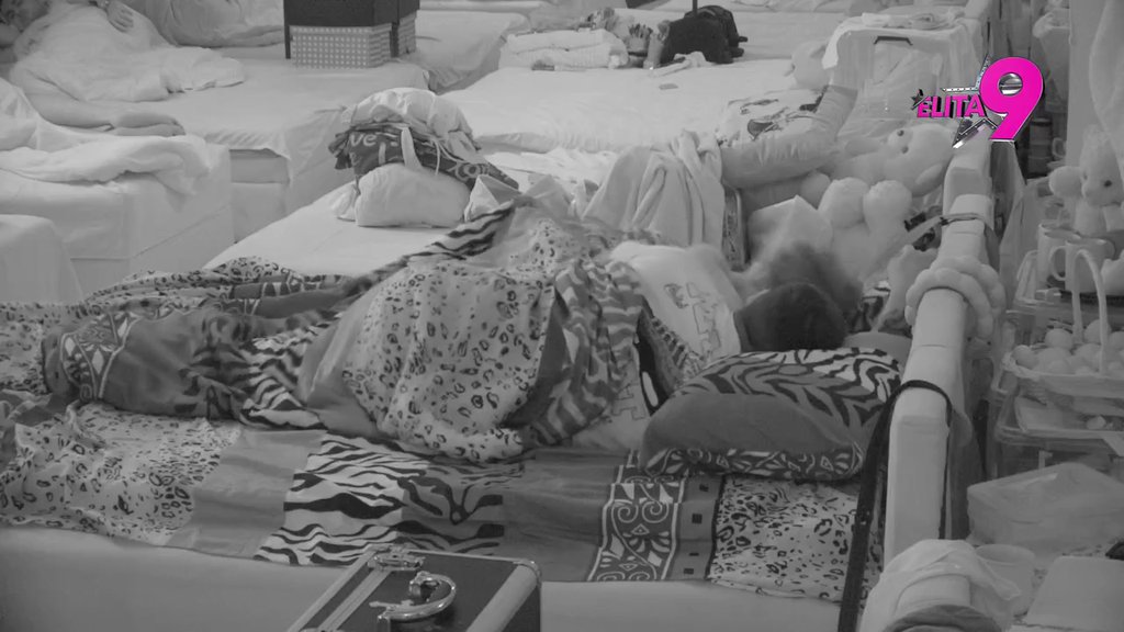 Sofija dokazala da je kraljica manipulacije, a Terza kralj poniženja: Legli zagrljeni kao da se ništa nije desilo! (VIDEO)