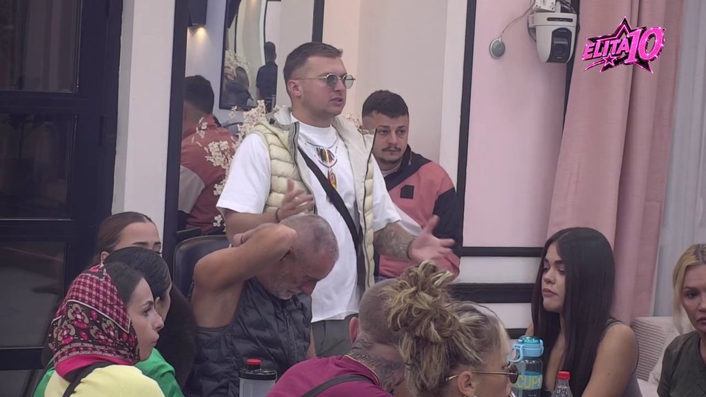 Ne štedi reči! Mahir napljuvao učesnike Elite: 80 odsto vaš mi je BEZLIČNO, karakteri su vam... (VIDEO)