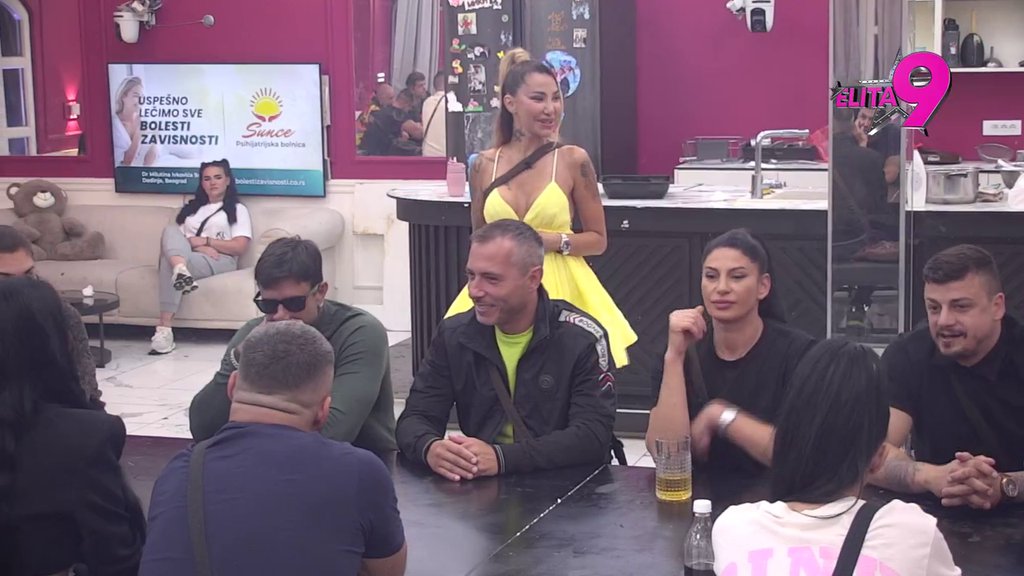 Ti si nesrećna osoba, nezadovoljna si u odnosu: Aneli dala reč da završava odnos sa Đukićem, pa se Asmin nominacijom udvorava izabranici! (VIDEO)