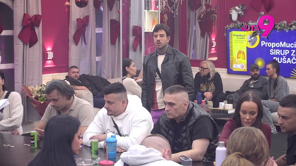 Pala mu roletna: Alibaba očitao lekciju Đukiću zbog unakažavanja devojaka, on priznao da mu je u glavi samo ona! (VIDEO)