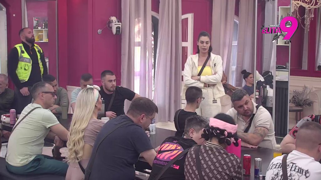 Sunovrat radija Amnezija digao sto na noge! Mina progovorila o čestitki Viktorove sestre, Đukić i Bora obećali poboljšanje