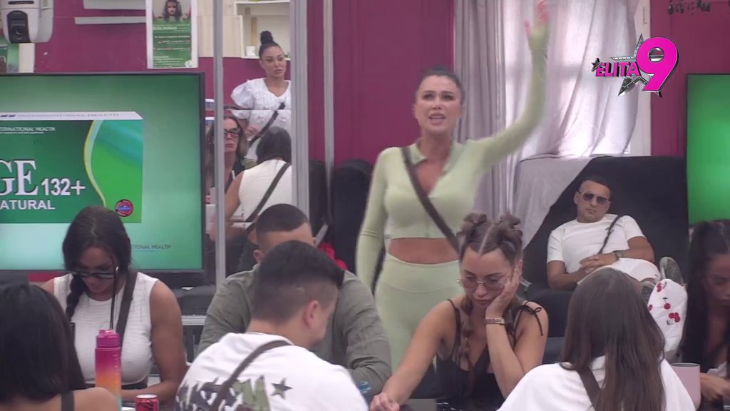 Tebi smetam ja i niko drugi: Pale nove prozivke Stanije i Maje, tresu se zidovi Elite! (VIDEO)