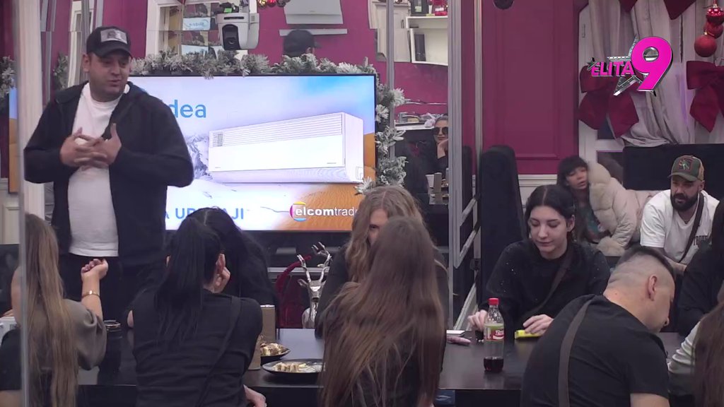 Pukao mu film: Ivanu Markoviću svega preko glave, žestoko isprozivao svoje cimere! (VIDEO)