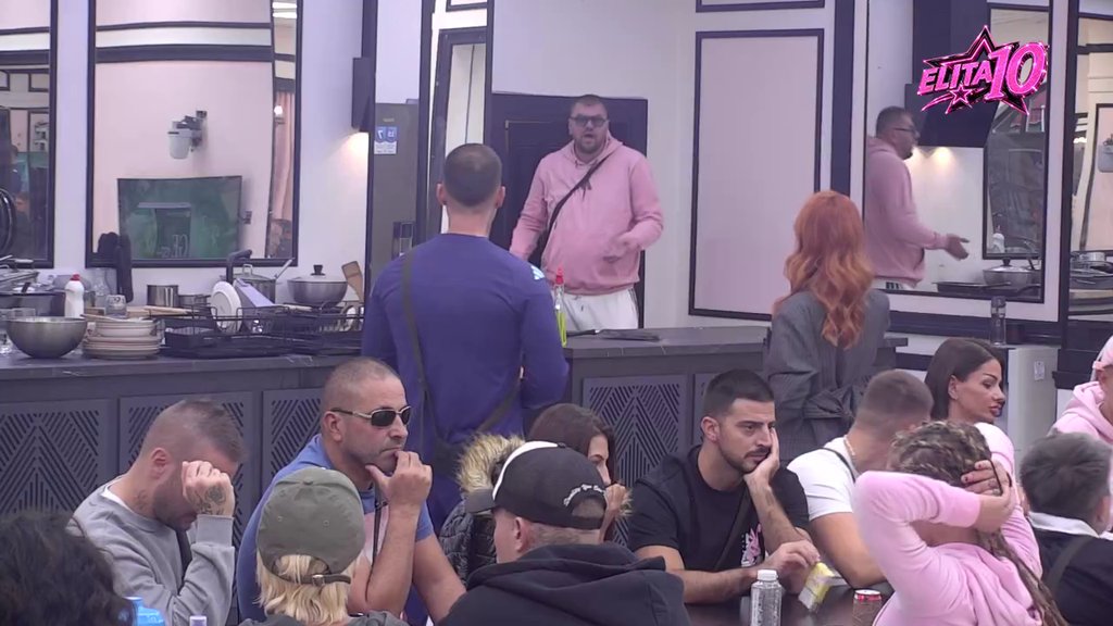 OVAJ OBRAČUN SU SVI ČEKALI! Konačno se SUOČILI Janjuš i Mateja: Je l' ti meni vređaš inteligenciju? Obezbeđenje odmah uletelo (VIDEO)