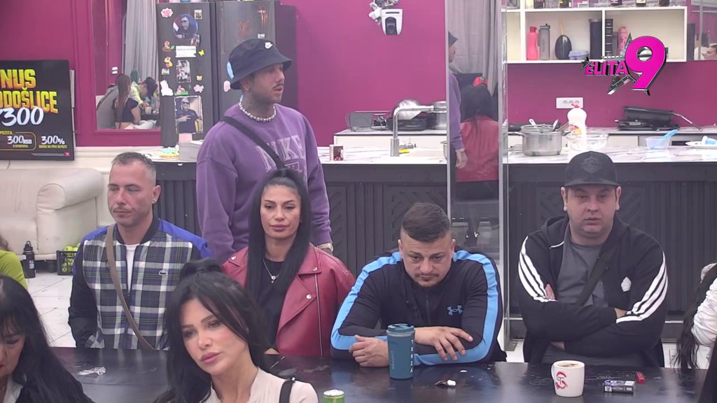 Šta se sve dešava, ništa više ne garantujem: Luka odreagovao na maženje Đukića i Aneli, Anita udarila žestoko na nju (VIDEO)