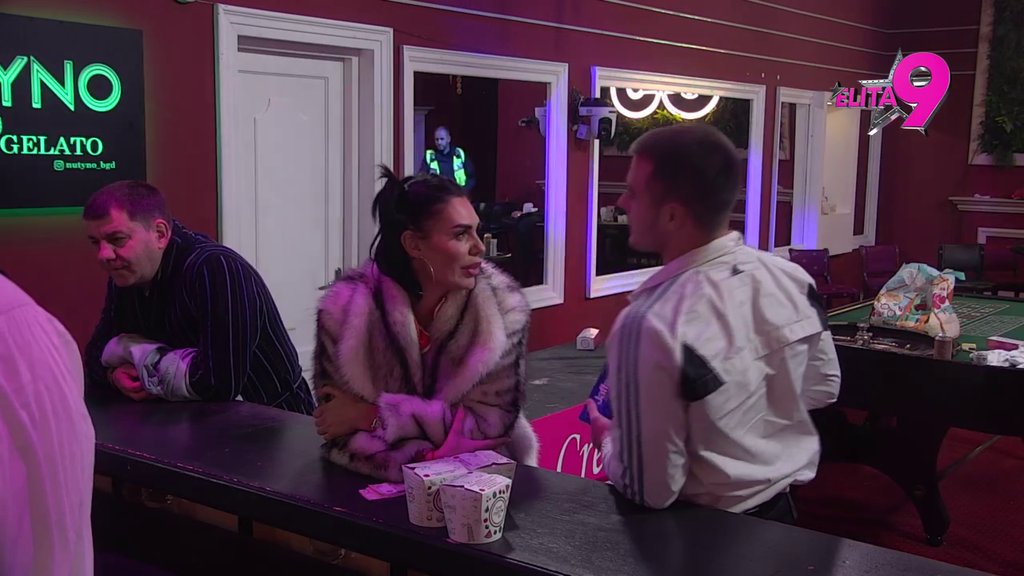 Sevaju varnice! Mina i Viktor ne prestaju da flertuju, ona priznala: Od prvog dana si mi sladak i lep (VIDEO)