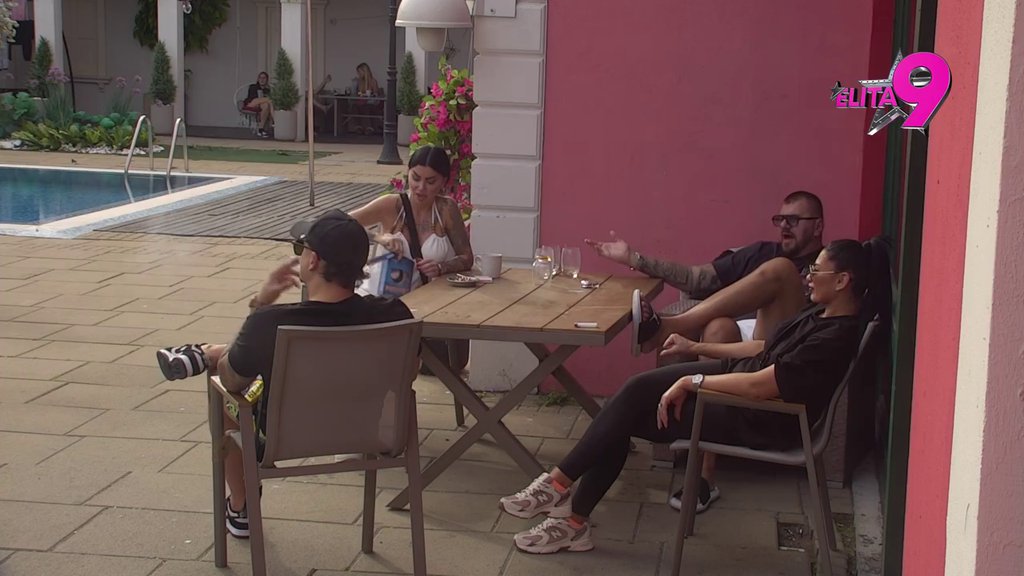 Boriću se za tebe dok stojim na ovim nogama: Janjuš pred Lukom izjavio ljubav Aneli, želi PET DANA sa njom na Rajskom ostrvu! (VIDEO)