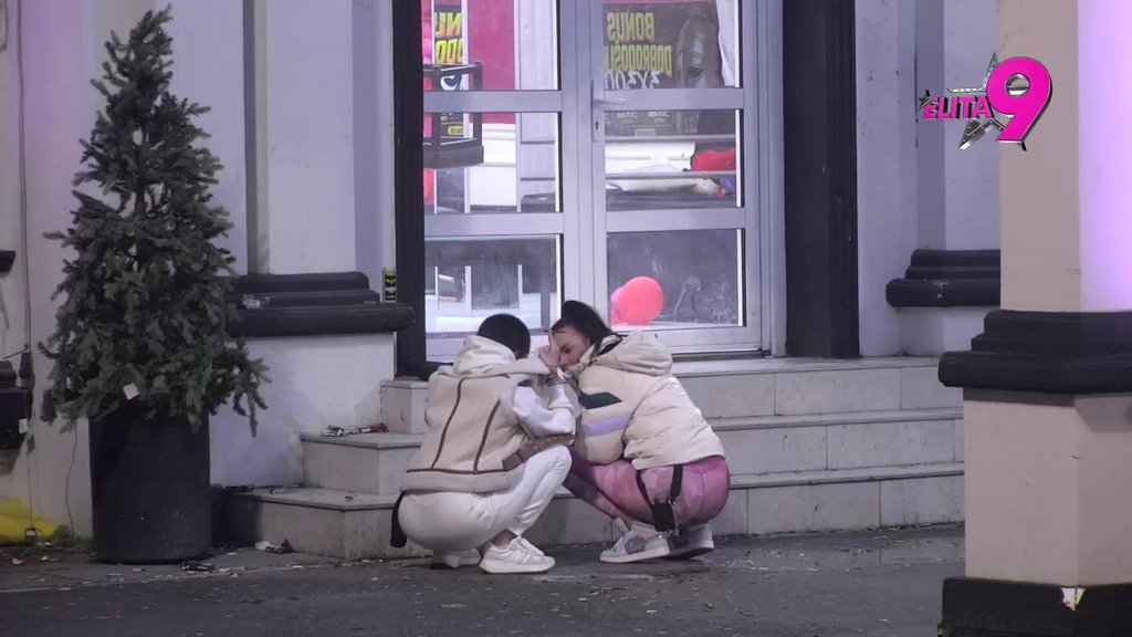 GLUMI ŽRTVU: Maja i Anita udruženim snagama osule rafal po Aneli, detaljno izanalizirale njeno ponašanje! (VIDEO)