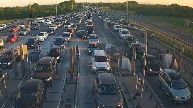 AMSS: Šest sati čekanja za teretnjake na izlazu iz Srbije
