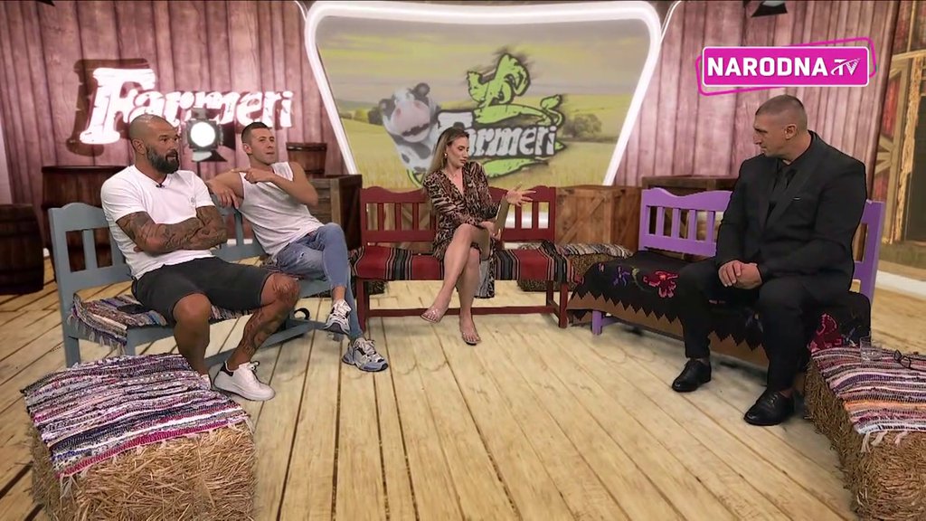 LETI PERJE U STUDIJU! Boža Džons i Lakić žestoko zaratili, pale teške optužbe: Viktorija je plaćena da se ljubi sa tobom! Potpuni haos! (VIDEO)