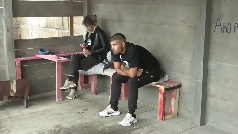 KAO DVA STRANCA! Ognjen i Elena se našli na istom mestu - Jedno drugome nisu uputili ni pogled, a onda je došao i Boža (VIDEO)