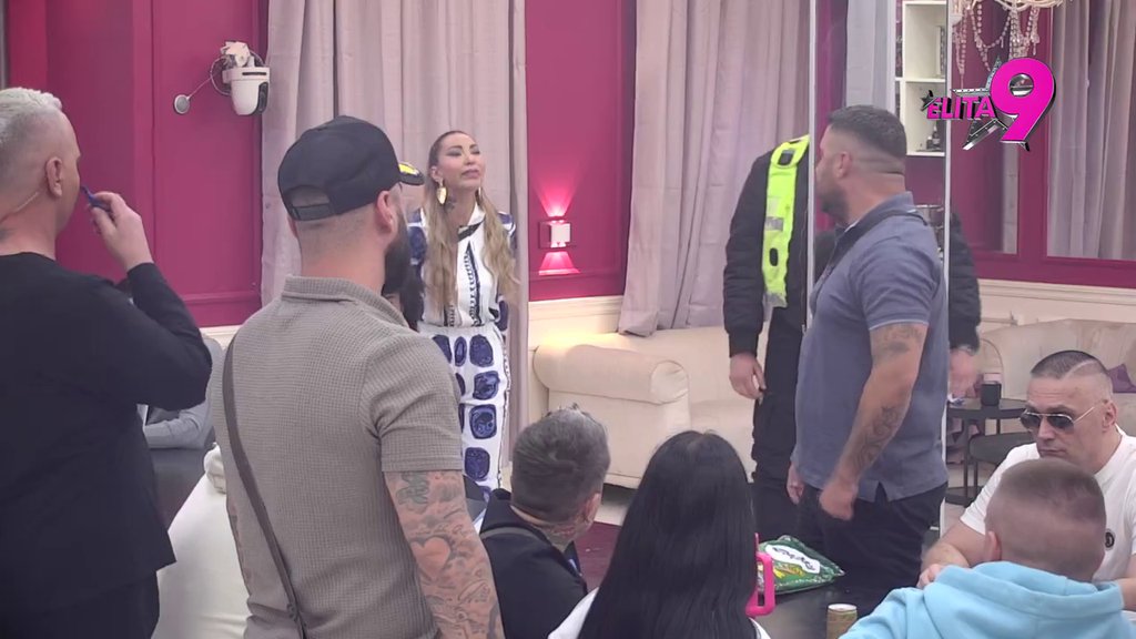 Anita patila za Anđelom dok je sa Lukom pravila bebu! Aneli i Dačo je srozali na dno, Asmin skočio kao oparen da je zaštiti! (VIDEO)