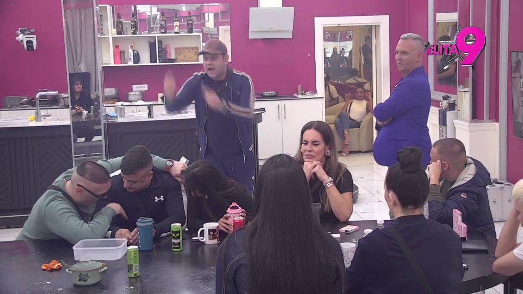 ISPOSTAVILO SE DA ANELI NE LAŽE: Pečenica deklarisao Asmina kao lažova, pa izazvao njegov revolt! Tresu se zidovi Bele kuće! (VIDEO)