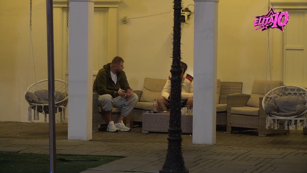 Kriv si ti, a ne ona što je spavala sa monstrumom? Janjuš i Matora opleli po Aneli, ne znaju dokle će više da glumi žrtvu! (VIDEO)