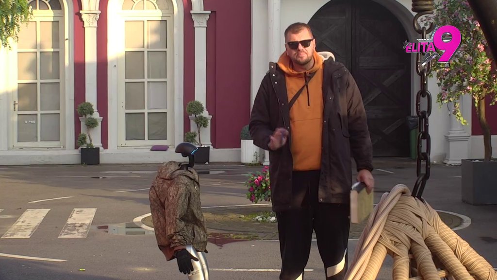 JANJUŠ PAO OD SMEHA! Toša otkrio šta se Luki desilo tokom odnosa sa Aneli! (VIDEO)