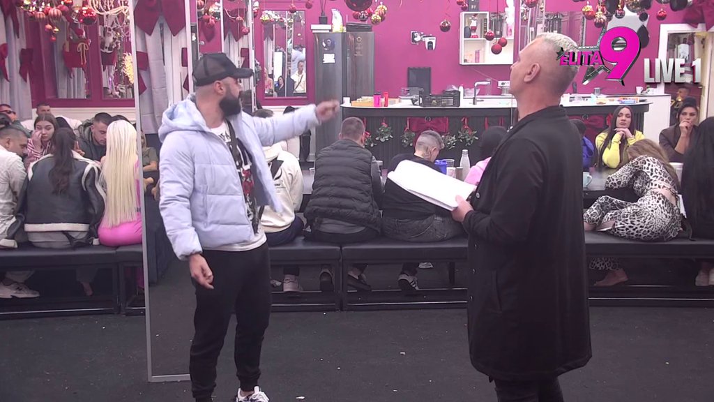 Mnogo je lepši poljubac i odnos sa njom: Luka isponižavao Aneli da bi dokazao Aniti da je bolja riba! (VIDEO)